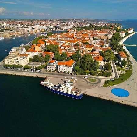 Holiday Apartments Ivano & Leo - Private Parking Zadar Exterior foto