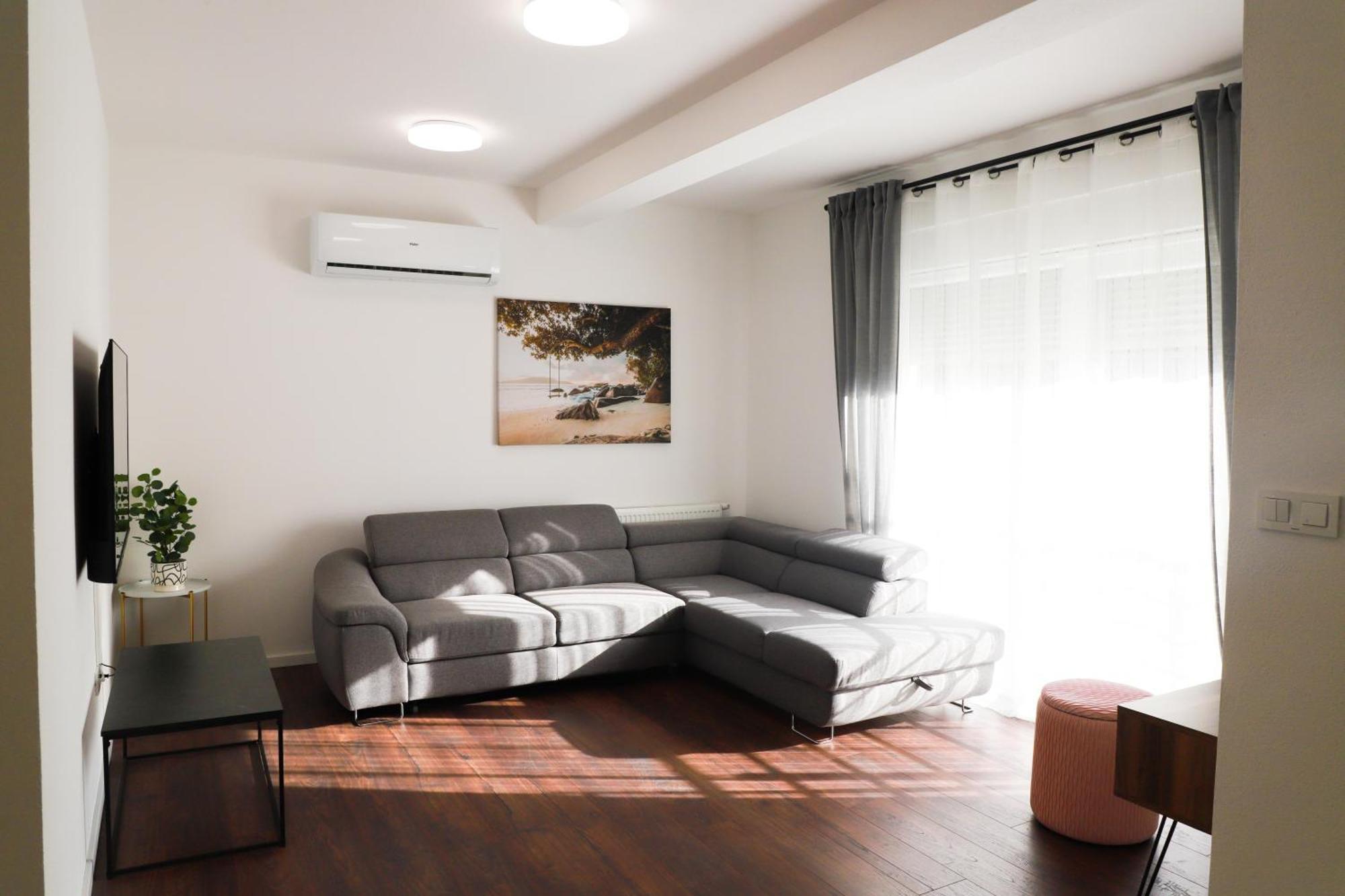 Holiday Apartments Ivano & Leo - Private Parking Zadar Exterior foto